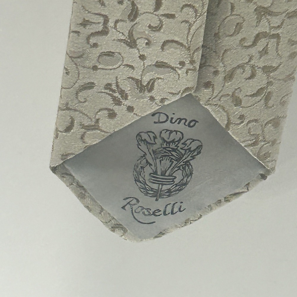 Dino Roselli Short Slim Tie Silver Gray Floral 100% Silk Made in Italy Vintage